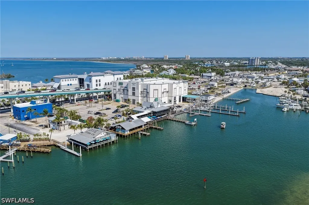 19281 #8 San Carlos Boulevard Fort Myers Beach FL 33931