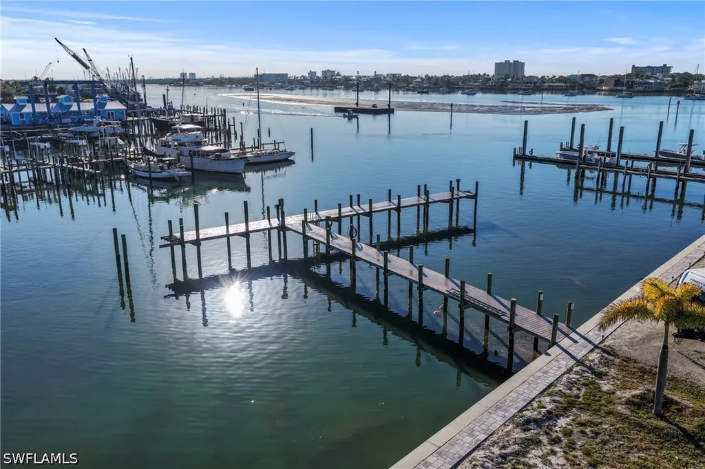 19281 #8 San Carlos Boulevard Fort Myers Beach FL 33931