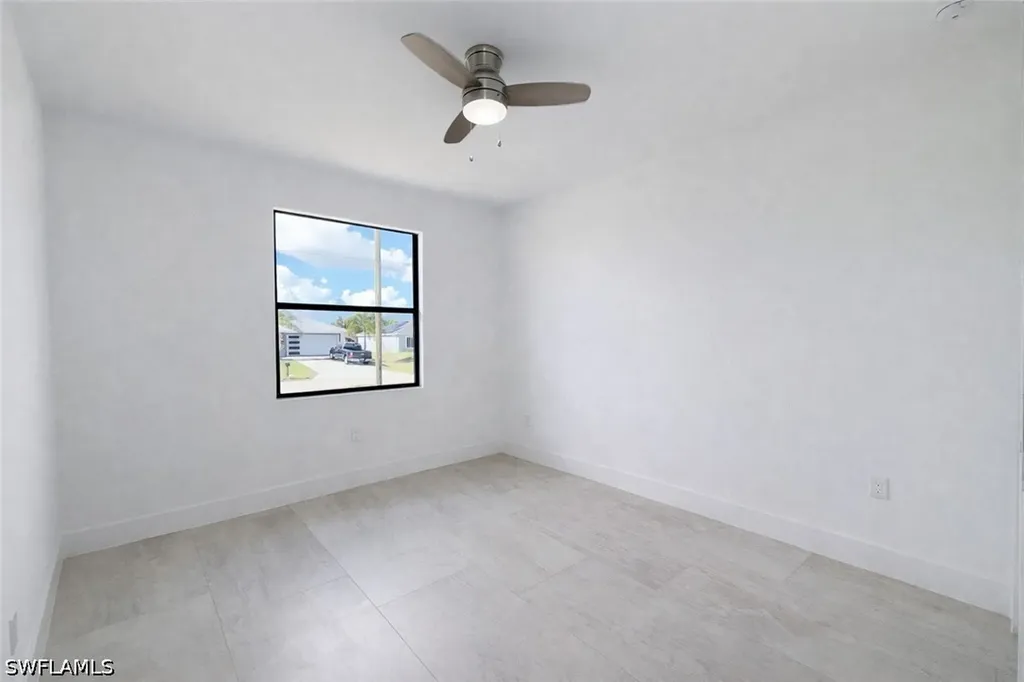 211 NW 25th Avenue Cape Coral FL 33993