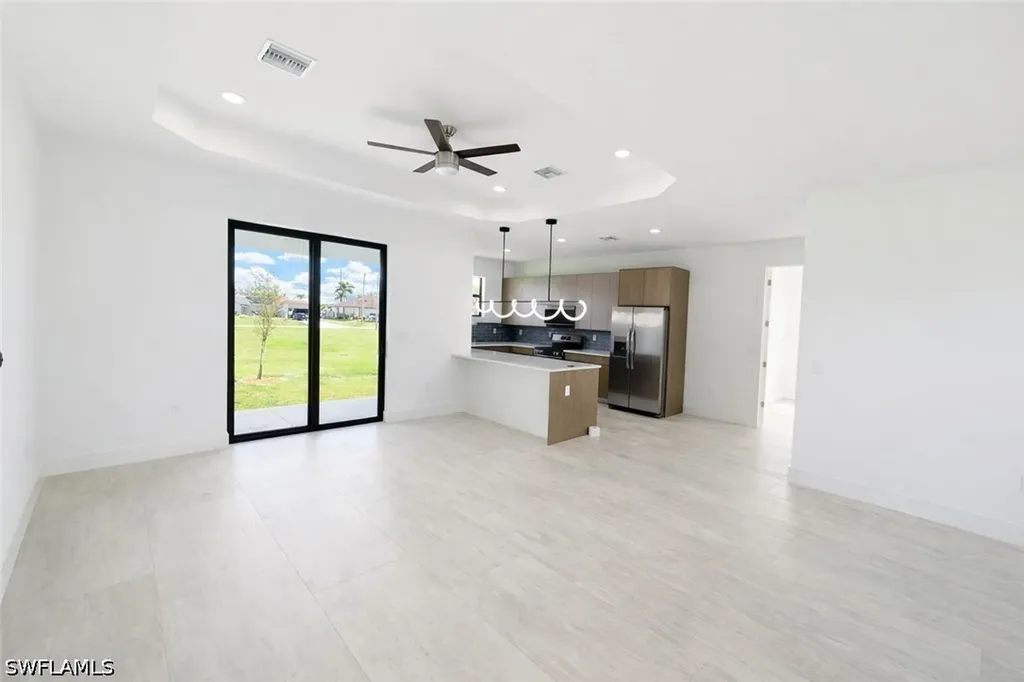 211 NW 25th Avenue Cape Coral FL 33993