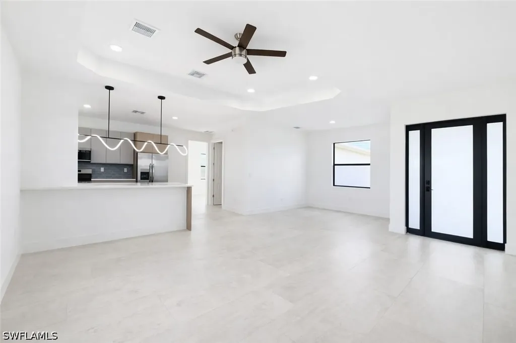 211 NW 25th Avenue Cape Coral FL 33993