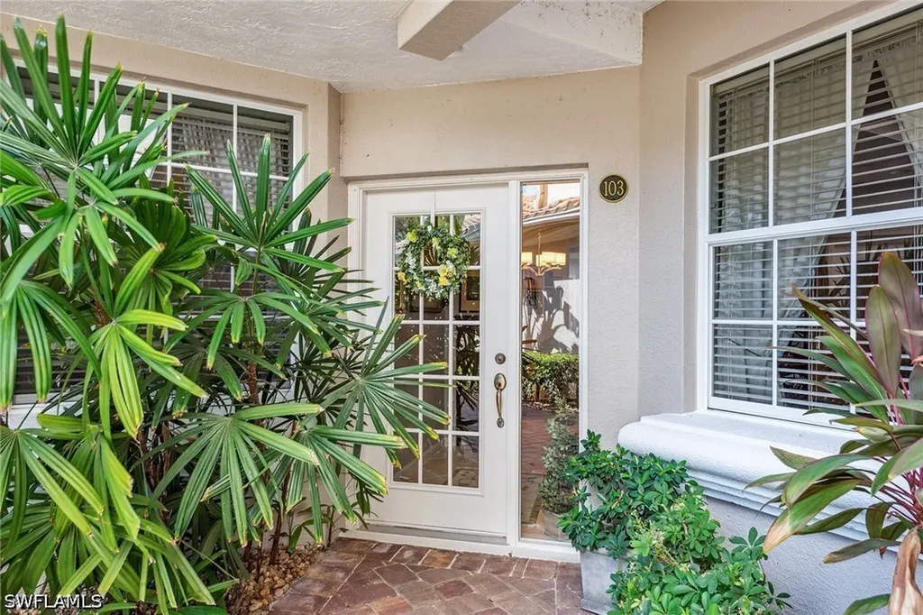 3985 Deer Crossing Court Naples FL 34114
