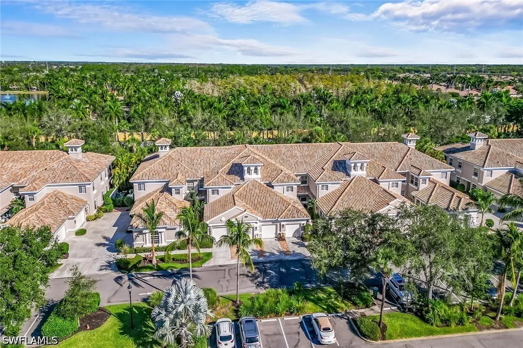 3985 Deer Crossing Court Naples FL 34114
