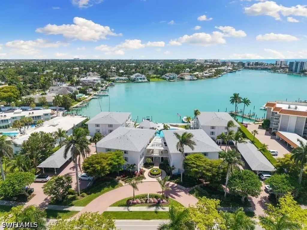 322 Harbour Drive Naples FL 34103