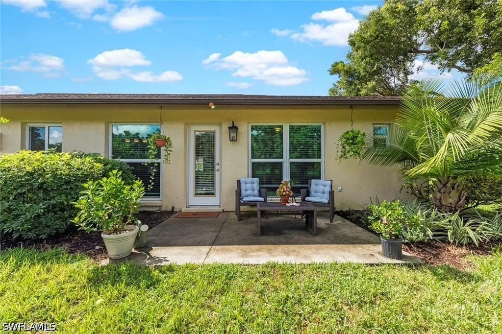843 Palm View Drive Naples FL 34110