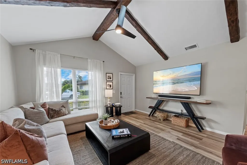 843 Palm View Drive Naples FL 34110