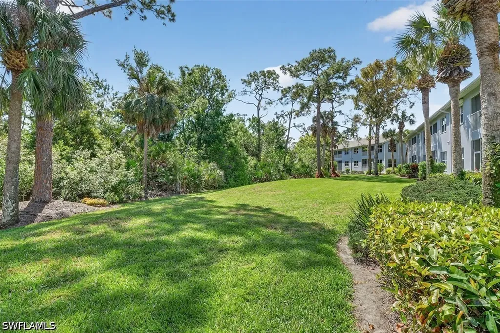 770 Tarpon Cove Drive SE Naples FL 34110
