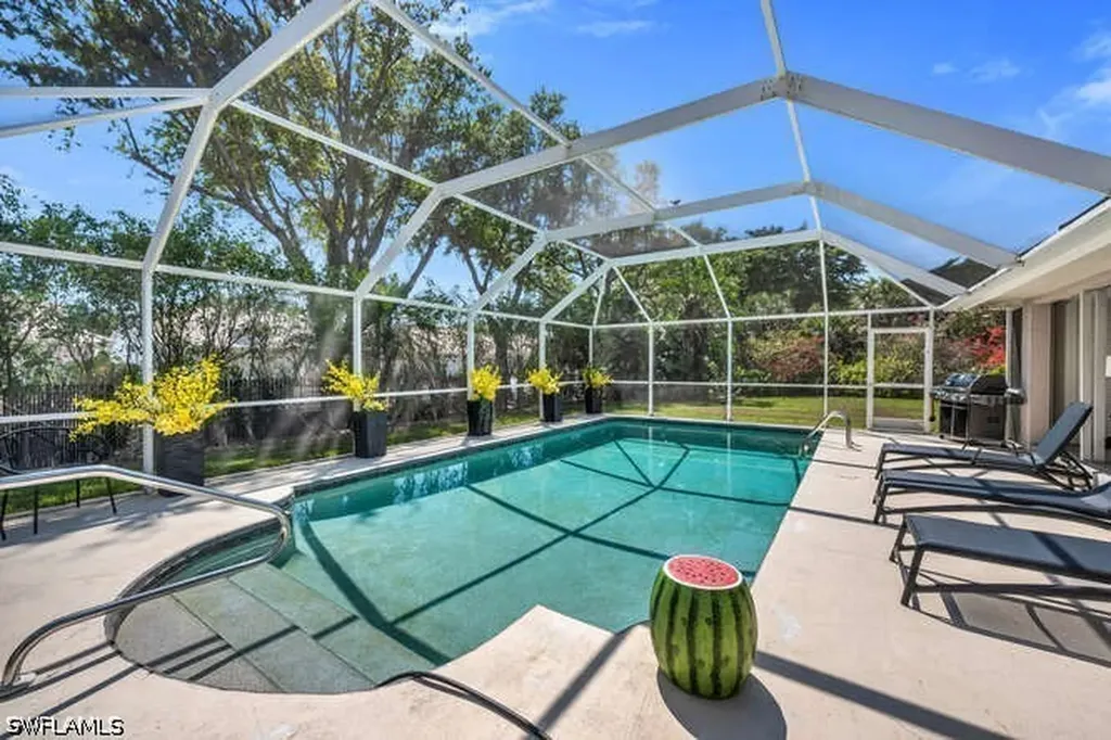 532 Roma Court Naples FL 34110