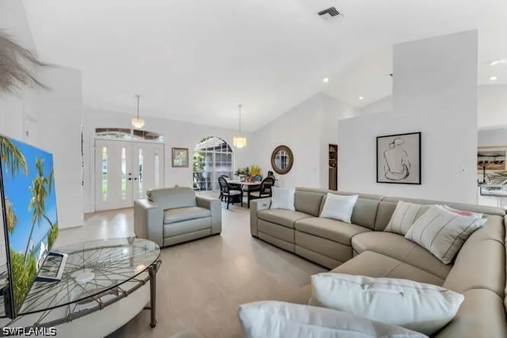 532 Roma Court Naples FL 34110