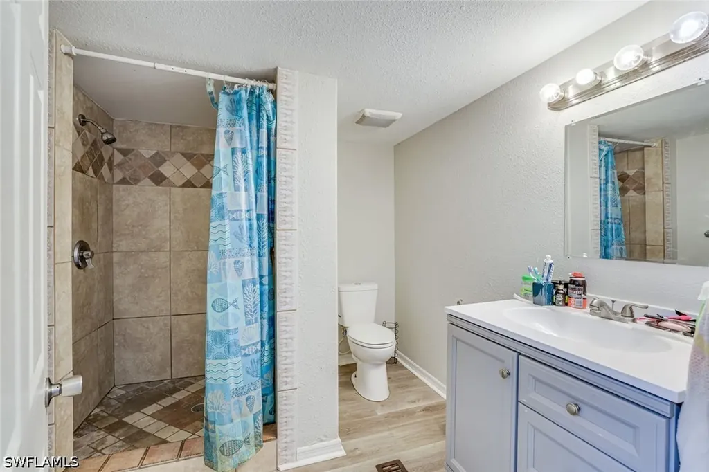 106 Moon Bay Street Naples FL 34114