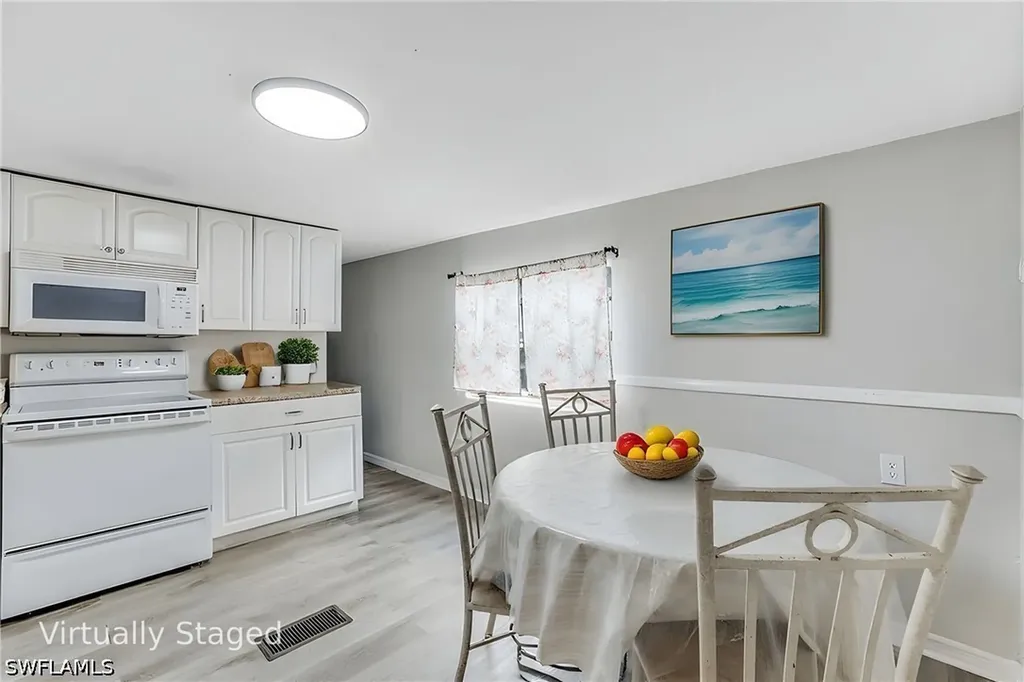 106 Moon Bay Street Naples FL 34114