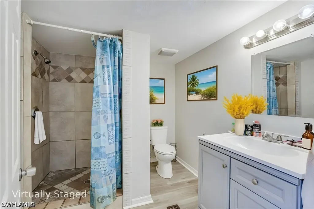 106 Moon Bay Street Naples FL 34114