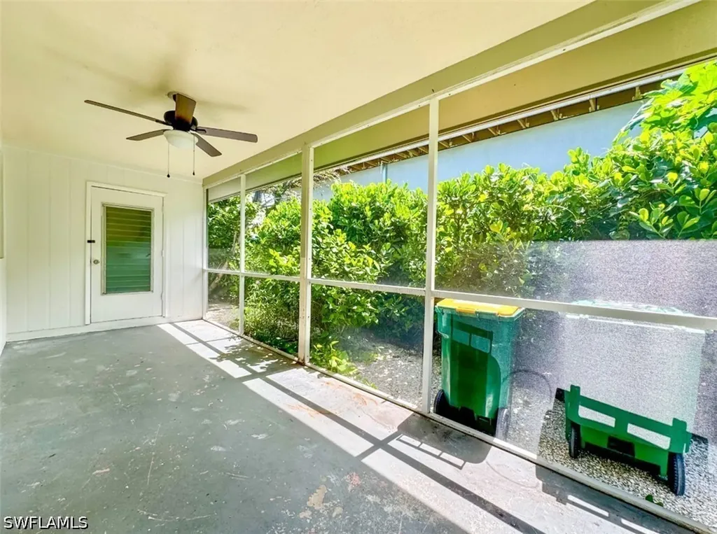 746 109th Avenue N Naples FL 34108