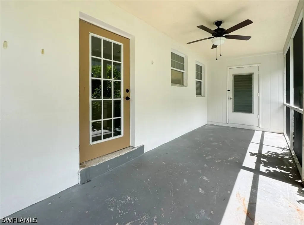 746 109th Avenue N Naples FL 34108