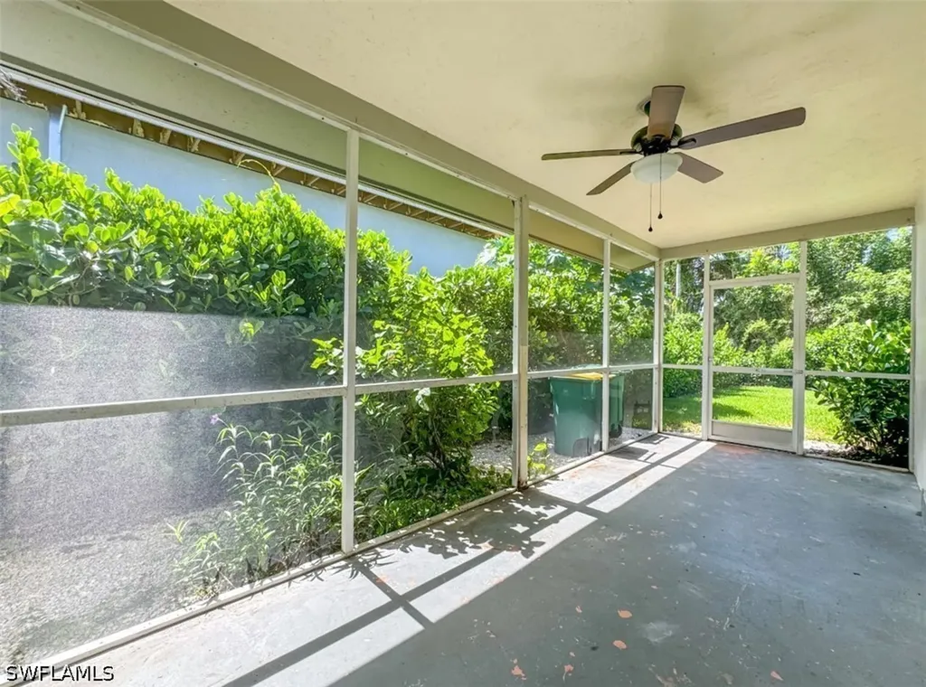746 109th Avenue N Naples FL 34108