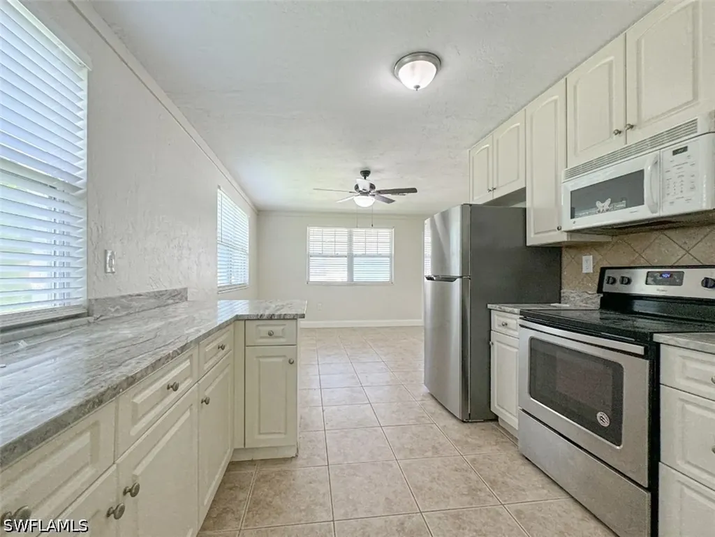 746 109th Avenue N Naples FL 34108