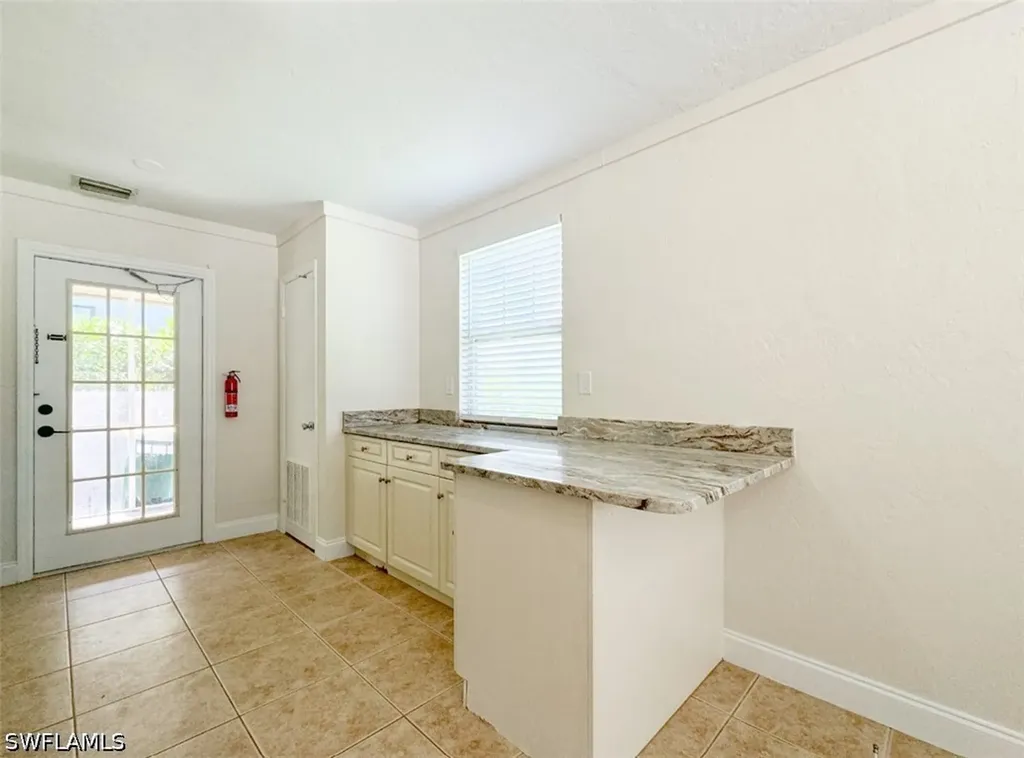 746 109th Avenue N Naples FL 34108