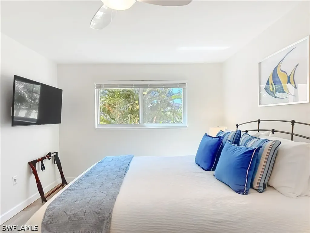 180 Turtle Lake Court Naples FL 34105