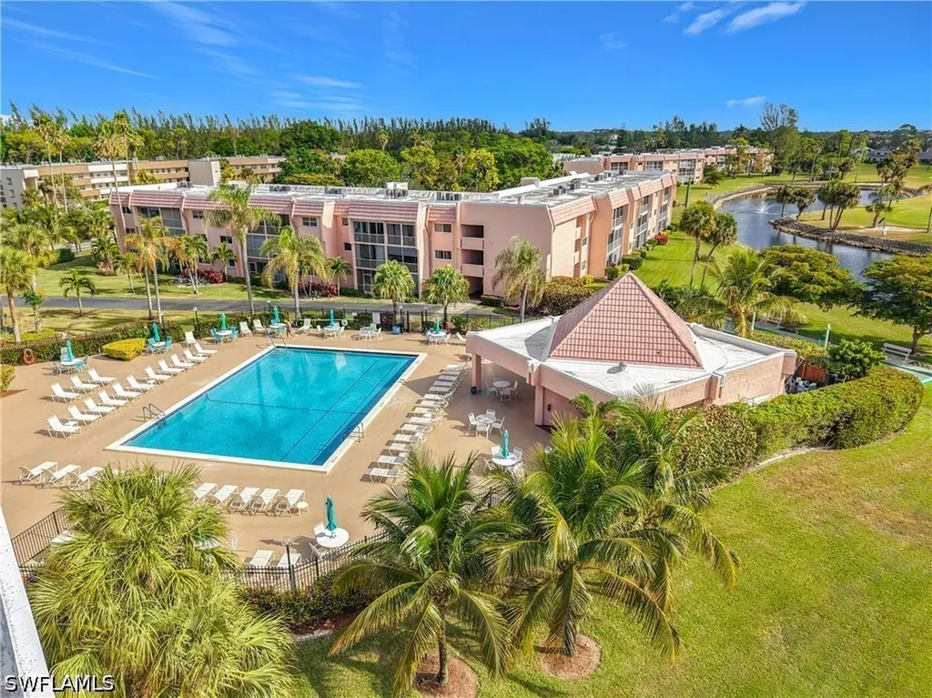 180 Turtle Lake Court Naples FL 34105