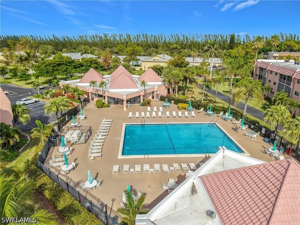 180 Turtle Lake Court Naples FL 34105