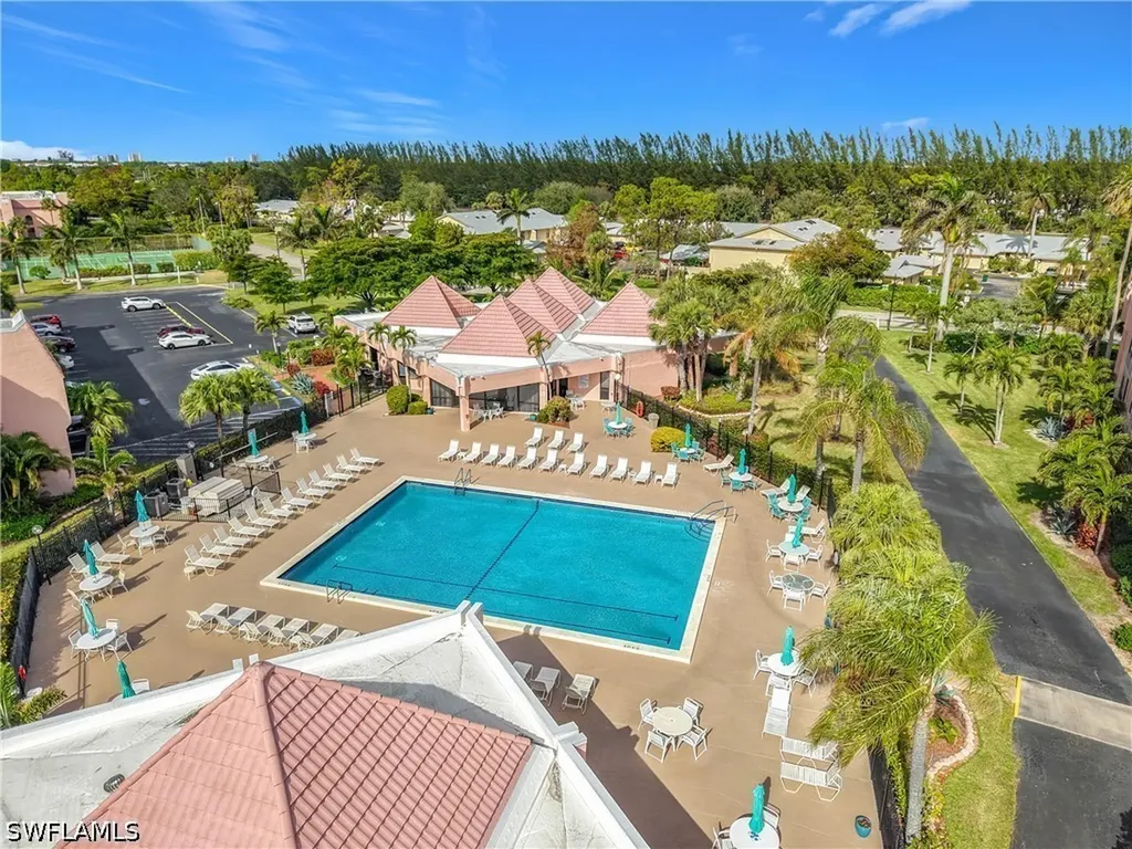 180 Turtle Lake Court Naples FL 34105