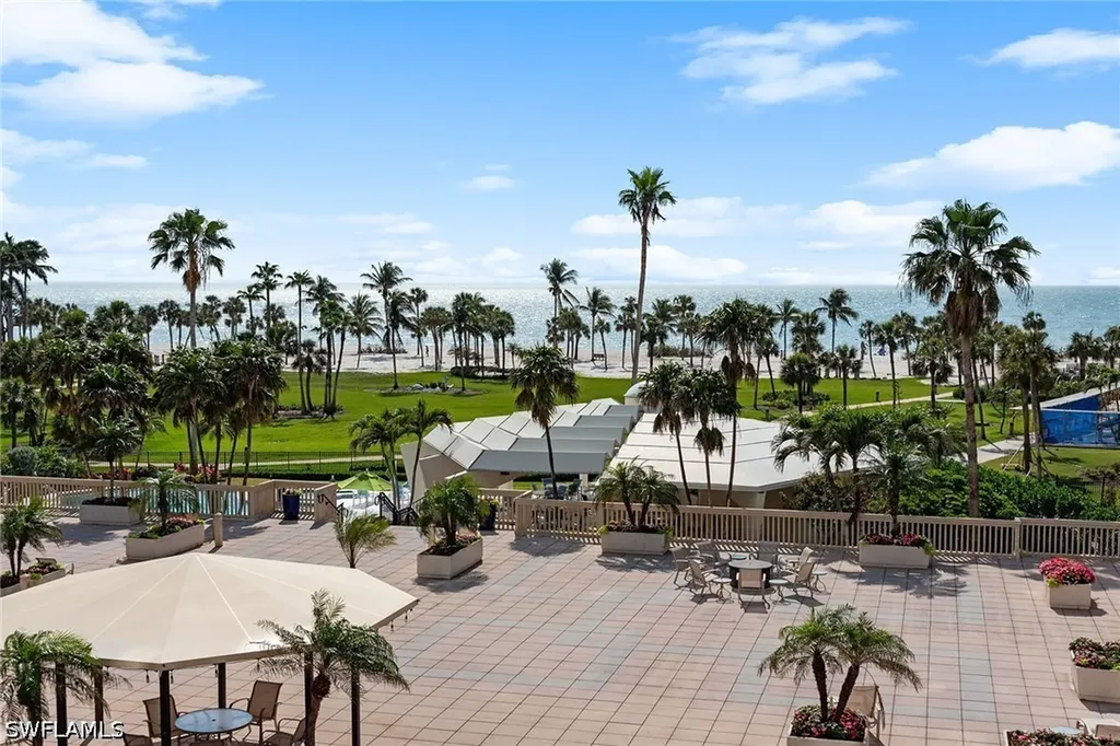 4031 Gulf Shore Boulevard N Naples FL 34103