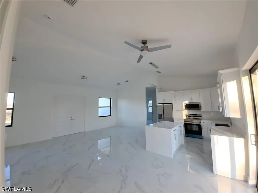 2915 28th Street SW Lehigh Acres FL 33976