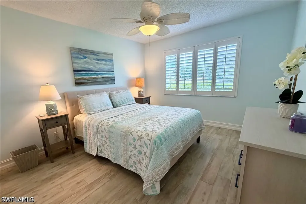 105 Penny Lane Naples FL 34112