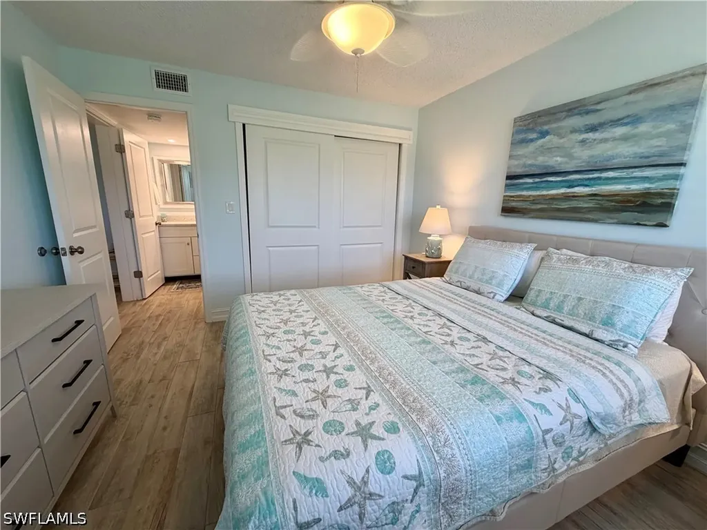 105 Penny Lane Naples FL 34112
