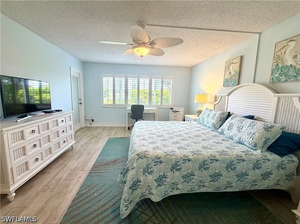 105 Penny Lane Naples FL 34112
