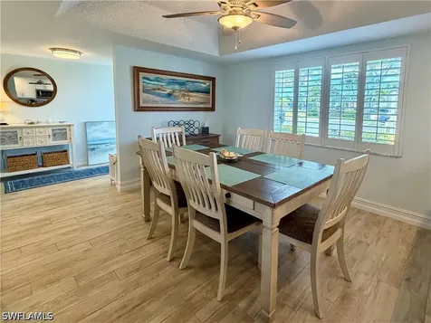 105 Penny Lane Naples FL 34112
