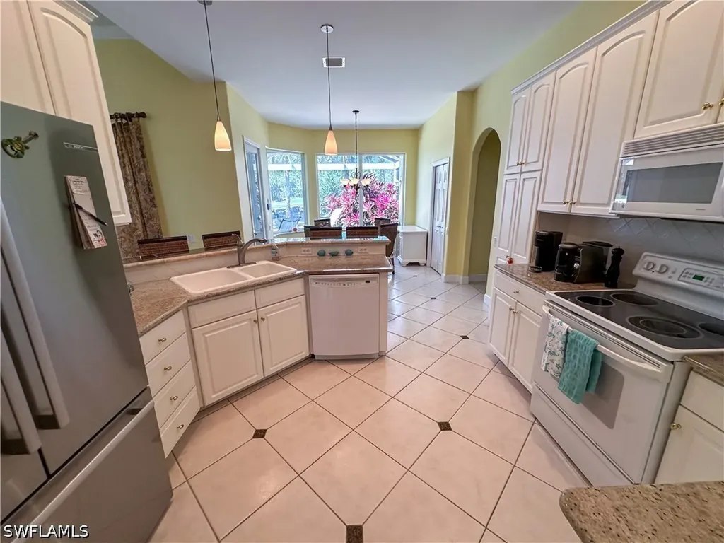 8229 Allendale Court Naples FL 34120