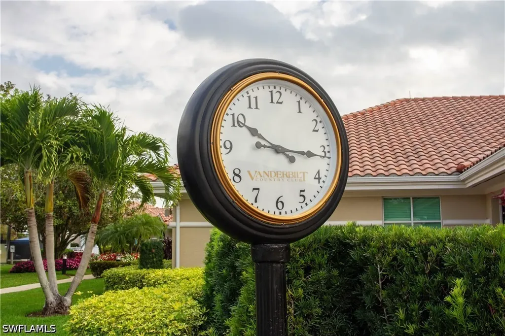 8229 Allendale Court Naples FL 34120