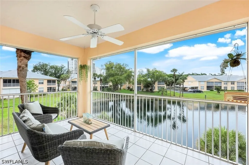 437 Wiggins Lake Court Naples FL 34110