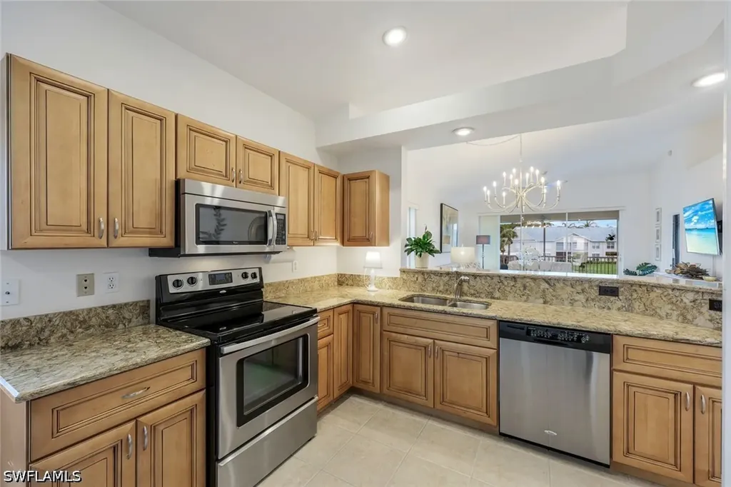 437 Wiggins Lake Court Naples FL 34110