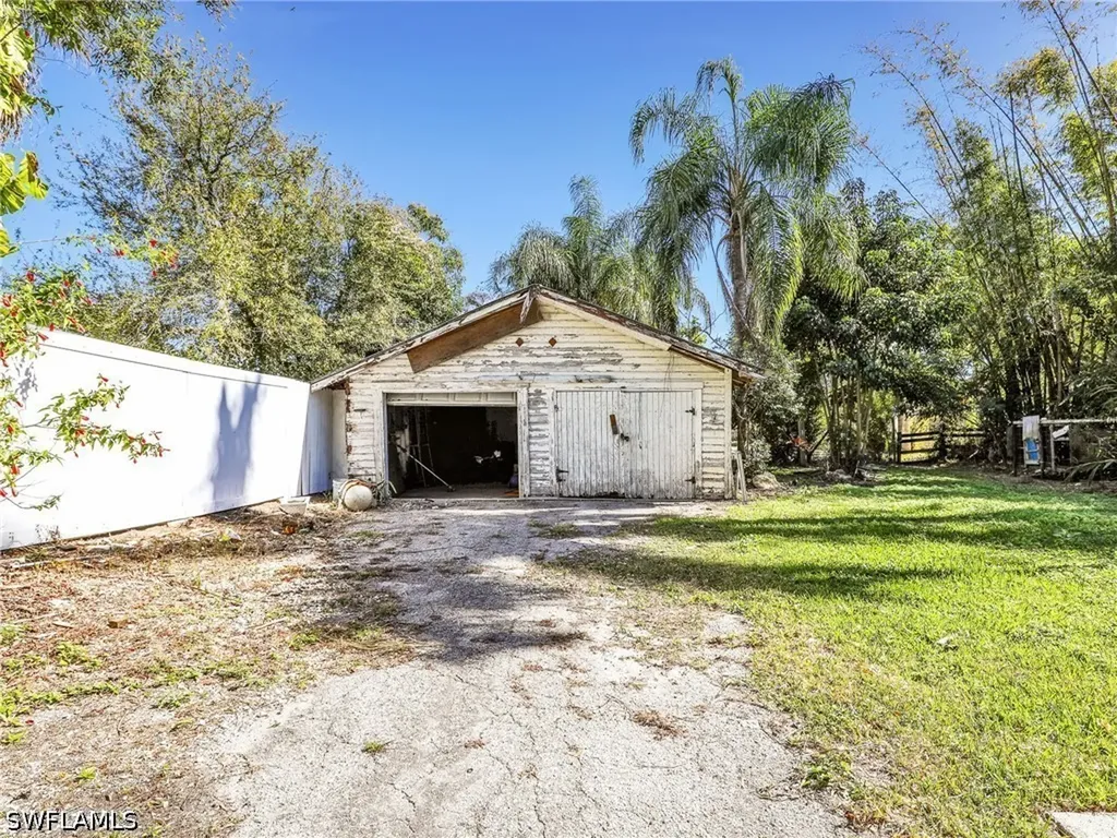 1132 River Road North Fort Myers FL 33903