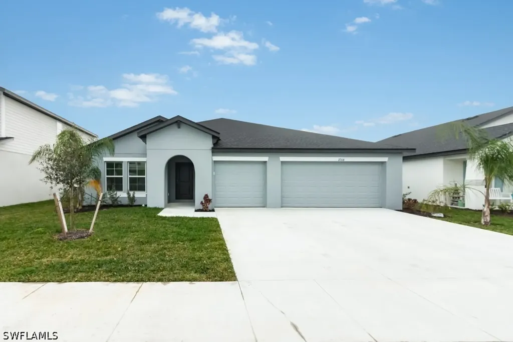 17208 Monte Isola Way North Fort Myers FL 33917