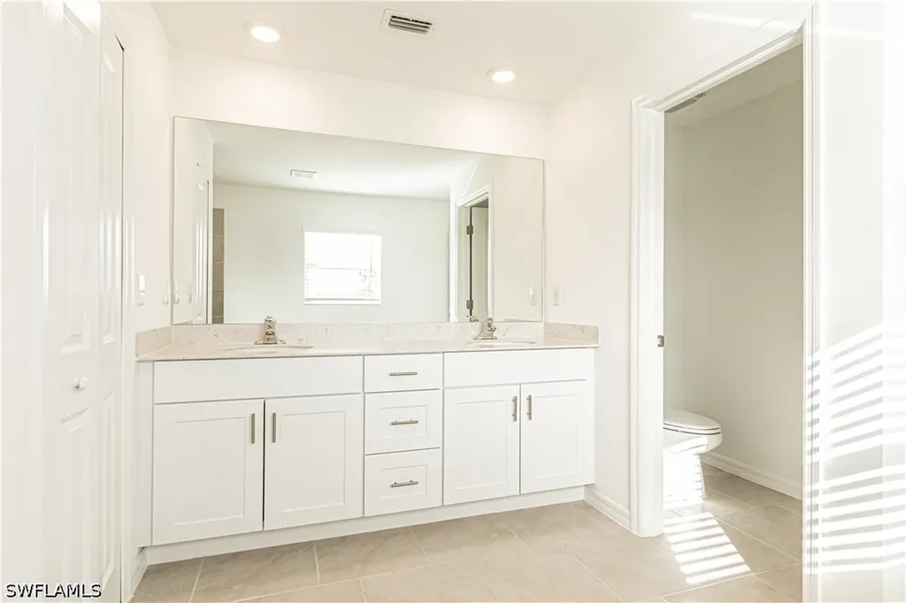 17208 Monte Isola Way North Fort Myers FL 33917