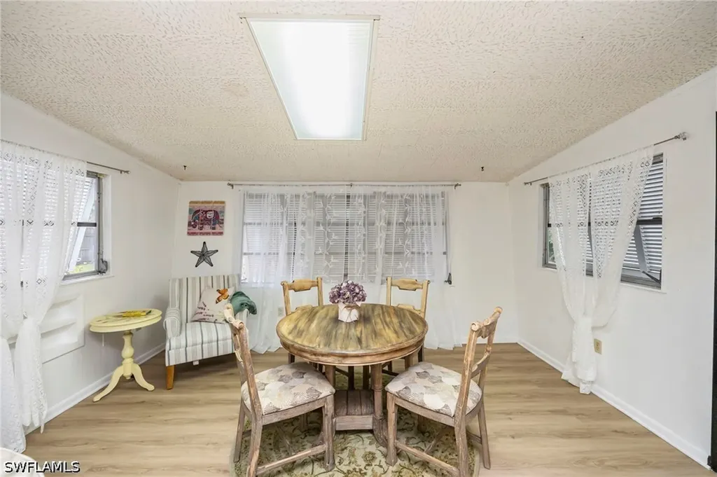 2261 11th Street N Naples FL 34103