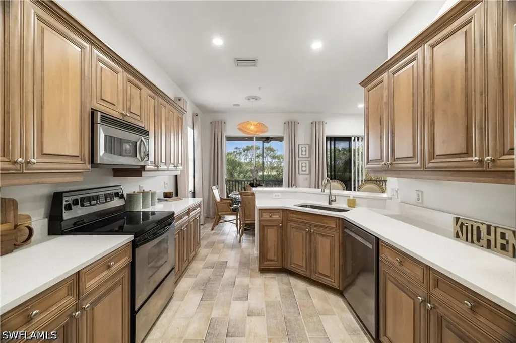 10100 Valiant Court Miromar Lakes FL 33913