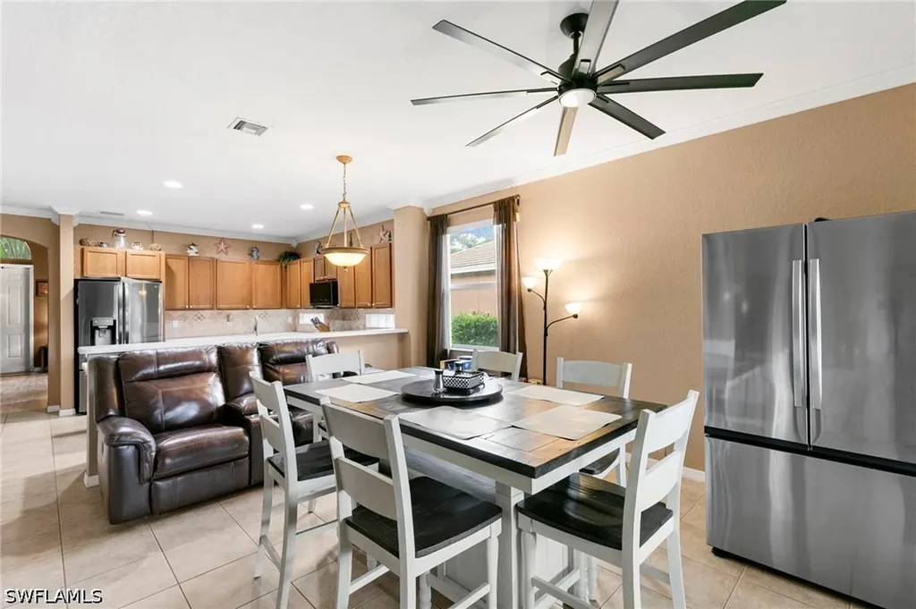 1909 Par Drive Naples FL 34120
