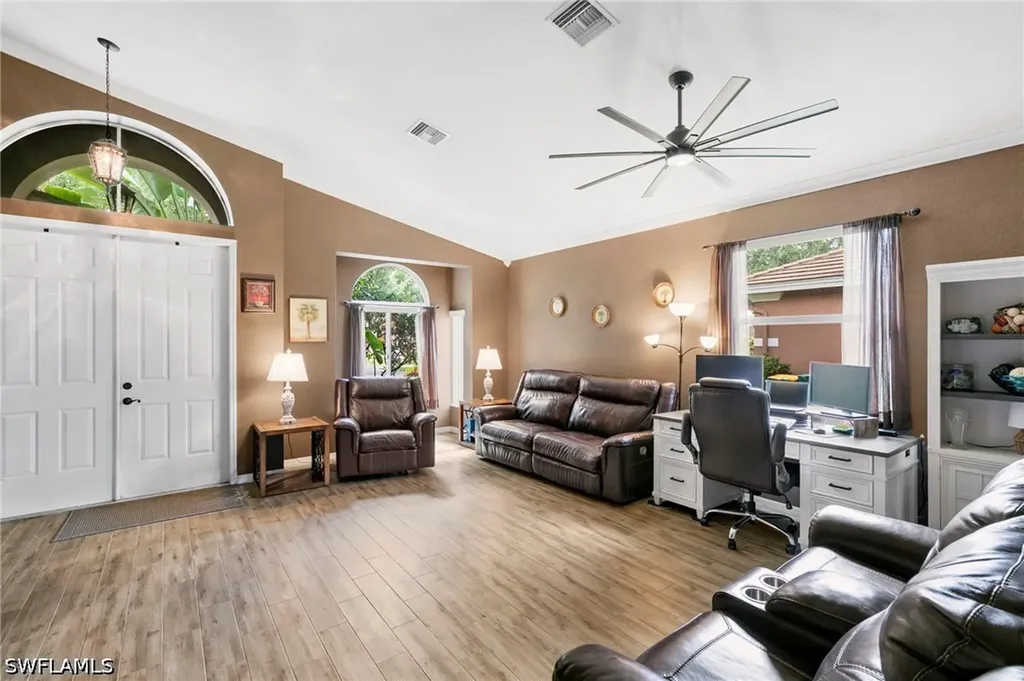 1909 Par Drive Naples FL 34120