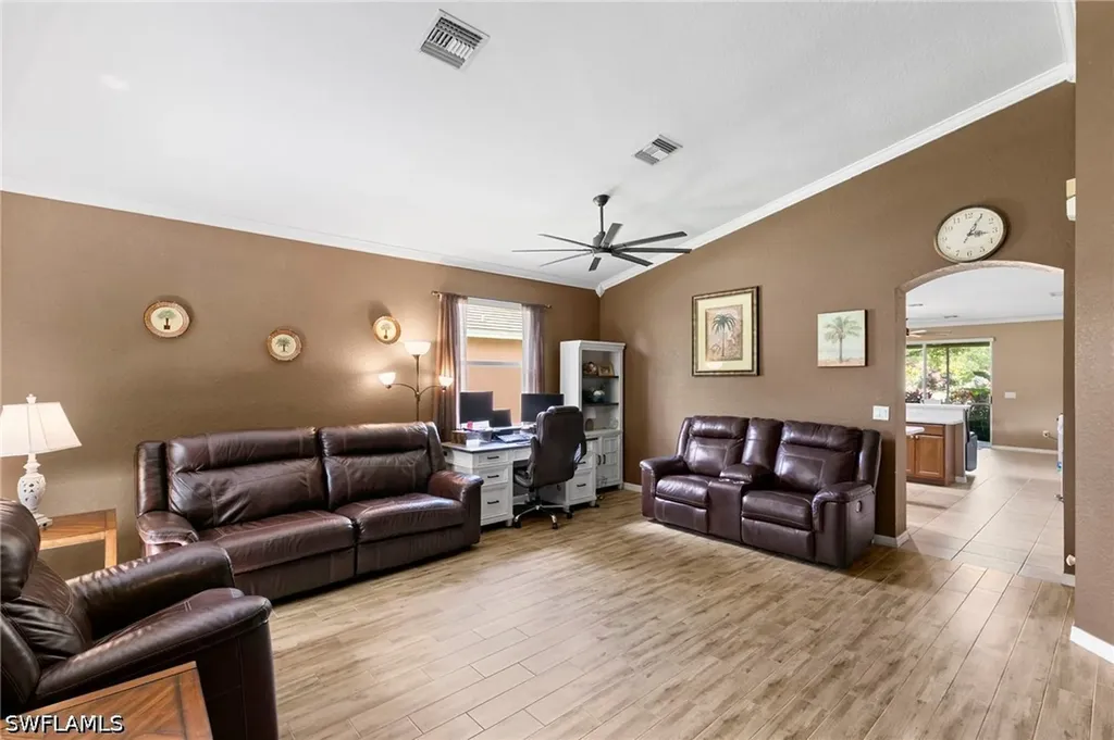 1909 Par Drive Naples FL 34120