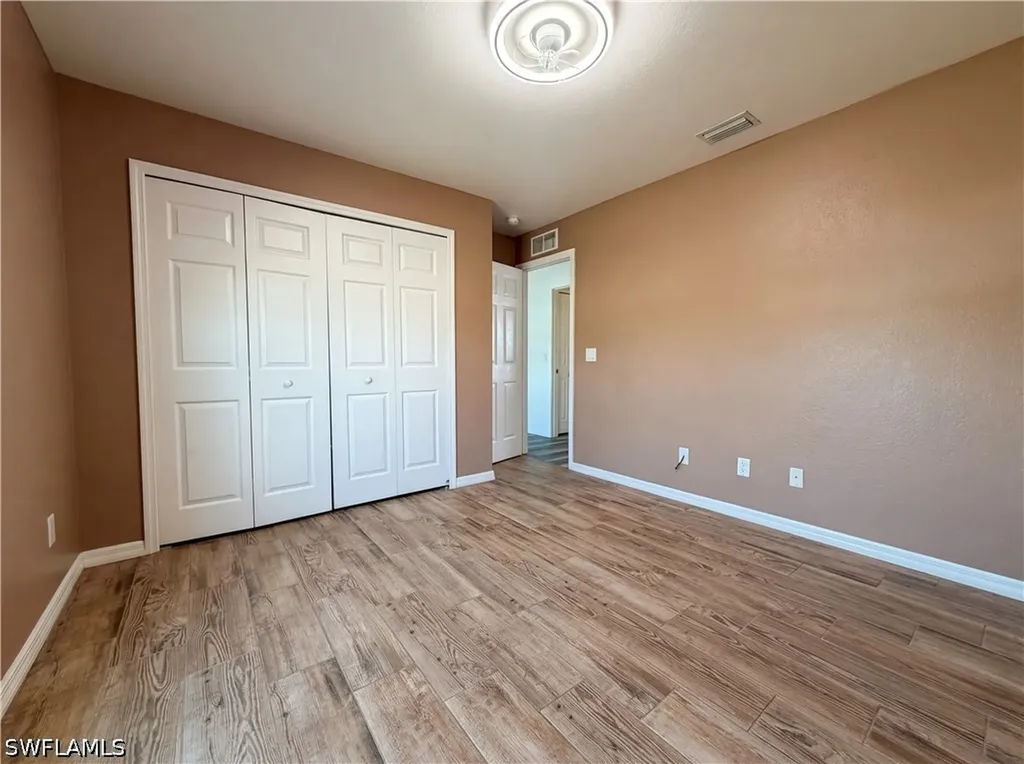 102 SE 43rd Lane Cape Coral FL 33904