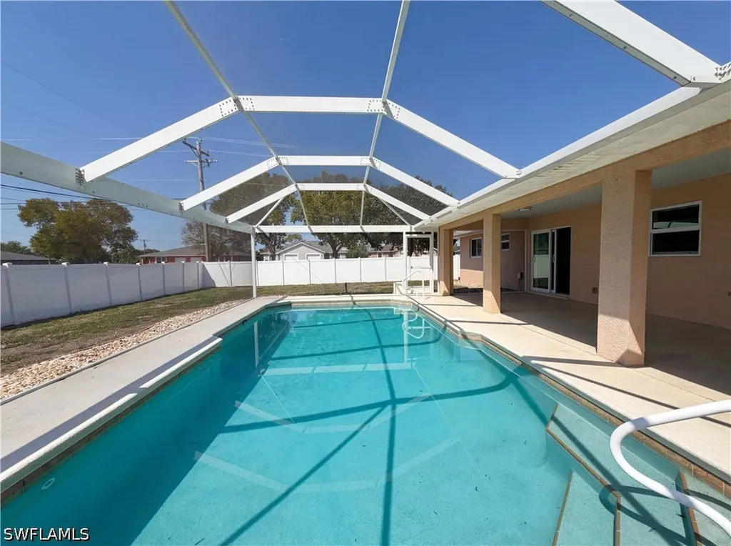 102 SE 43rd Lane Cape Coral FL 33904