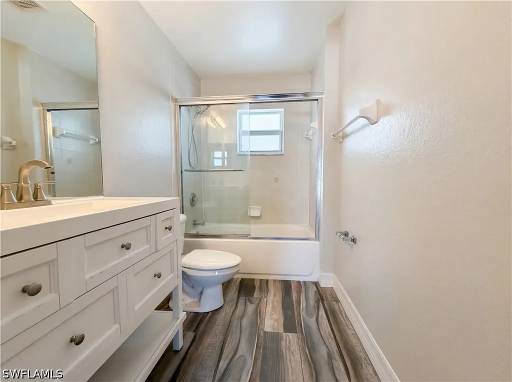 102 SE 43rd Lane Cape Coral FL 33904