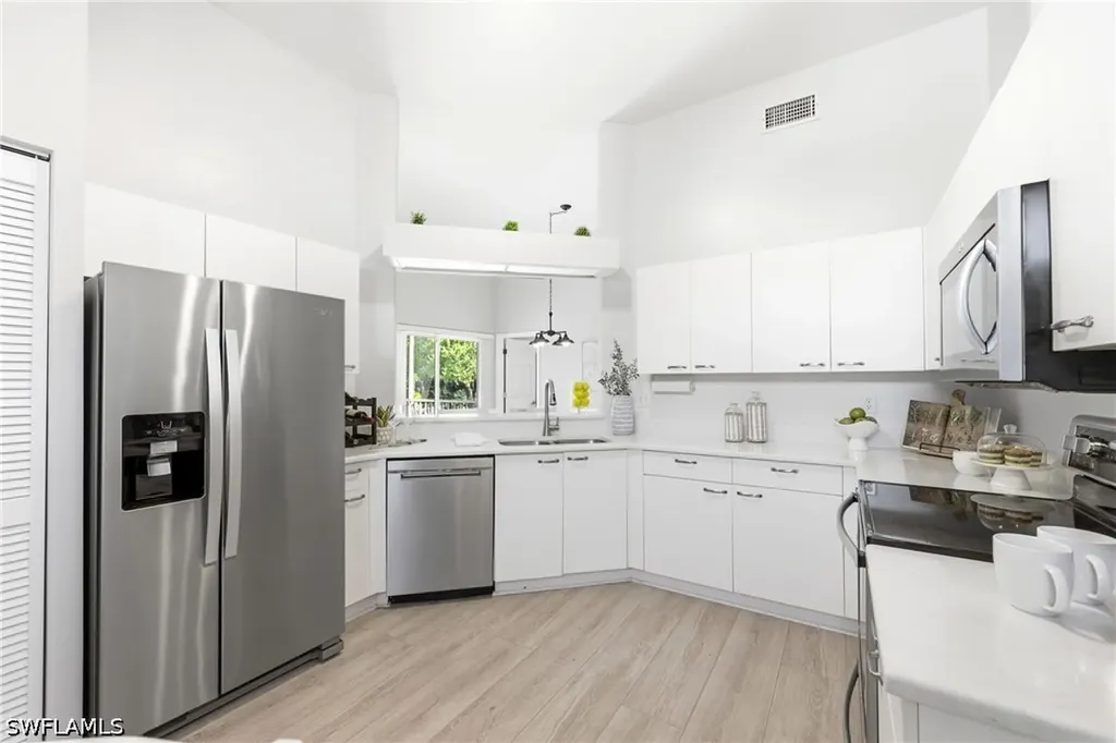 2860 Citrus Lake Drive Naples FL 34109