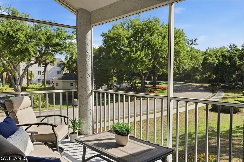 2860 Citrus Lake Drive Naples FL 34109
