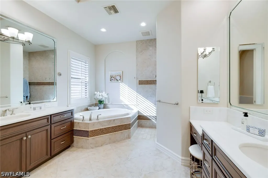 11729 Via Savona Court Miromar Lakes FL 33913