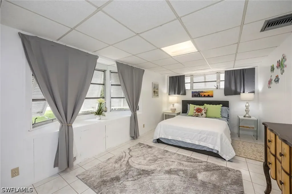 2261 11th Street N Naples FL 34103